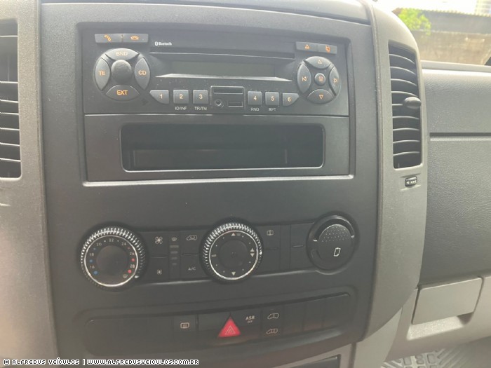 Mercedes-Benz SRINTER 415 LUXO 2013/2014
